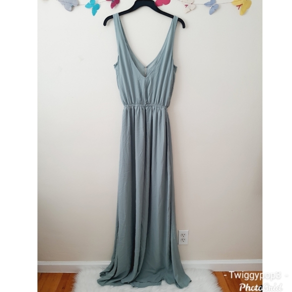 🌿 Show Me Your MuMu Kendall Maxi Dresssilver sage - Picture 5 of 8